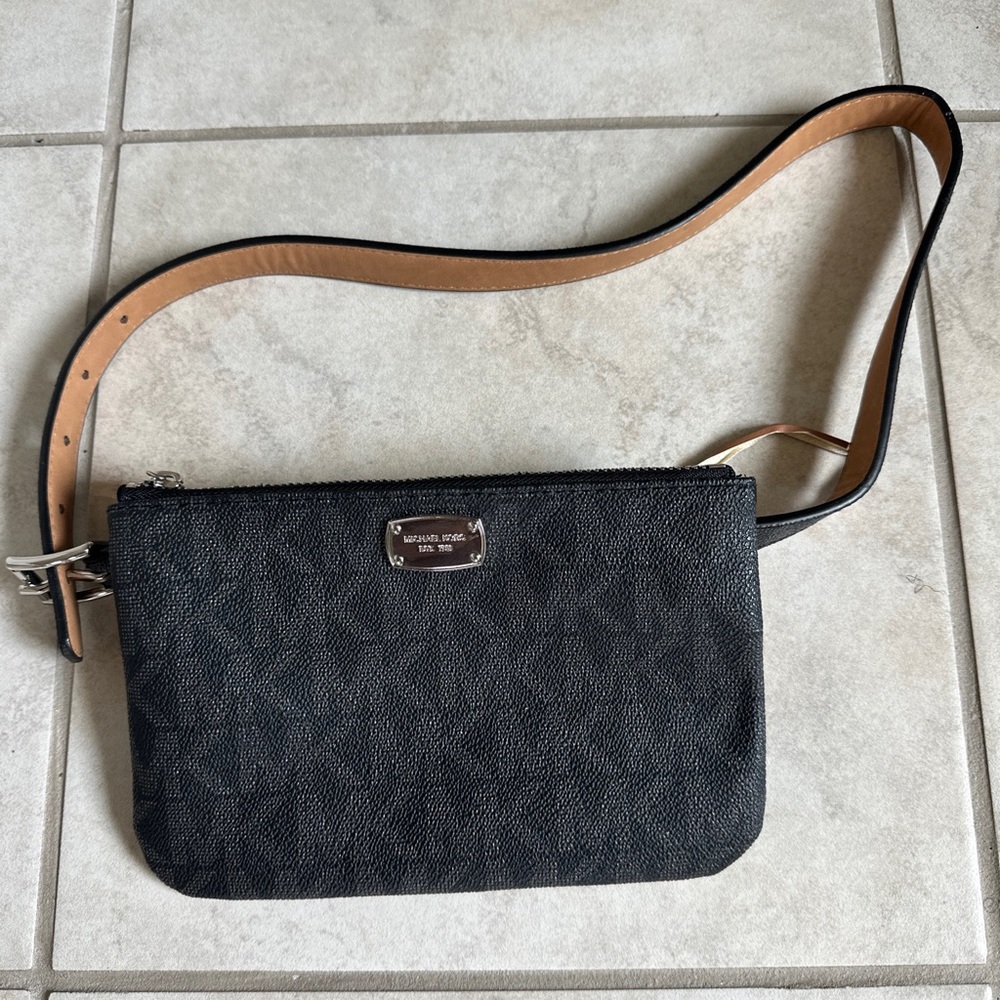 Michael Kors Fanny Pack NWT